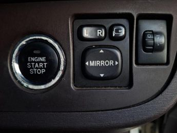 Toyota iQ 1.0 VVT-I MULTIDRIVE EURO 4