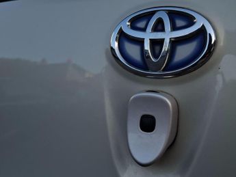 Toyota iQ 1.0 VVT-I MULTIDRIVE EURO 4