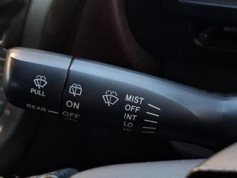 Toyota iQ 1.0 VVT-I MULTIDRIVE EURO 4