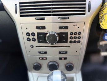 Vauxhall Astra 1.8i 16v Life 5dr