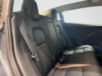 Tesla Model 3 Standard Range Plus Auto RWD 4dr