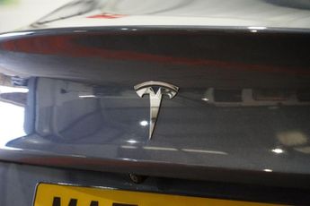 Tesla Model 3 Standard Range Plus Auto RWD 4dr