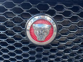 Jaguar F-PACE 2.0 D240 R-Sport Auto AWD Euro 6 (s/s) 5dr