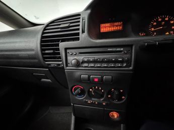 Vauxhall Zafira 1.8i 16v Life 5dr