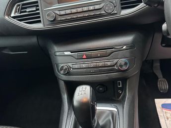 Peugeot 308 1.2 PureTech Access Euro 6 5dr