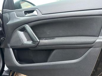 Peugeot 308 1.2 PureTech Access Euro 6 5dr