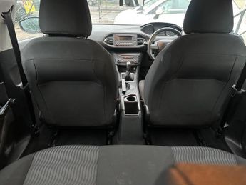 Peugeot 308 1.2 PureTech Access Euro 6 5dr