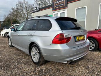 BMW 3 Series 2.0 320i SE Touring Auto Euro 4 5dr