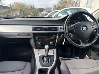 BMW 3 Series 2.0 320i SE Touring Auto Euro 4 5dr