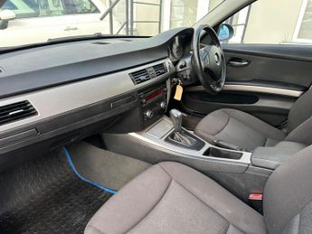 BMW 3 Series 2.0 320i SE Touring Auto Euro 4 5dr