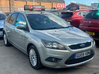 Ford Focus 1.8 Titanium 5dr