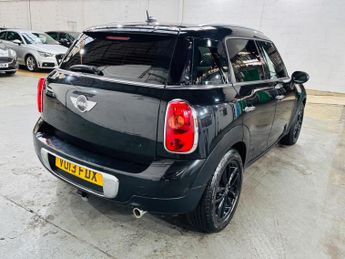 MINI Countryman 2.0 Cooper D Auto ALL4 Euro 5 5dr