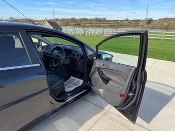 Ford Fiesta 1.0T EcoBoost Titanium X Powershift Euro 6 5dr