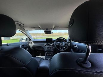 Mercedes-Benz A Class 1.5 A180d Sport (Premium) 7G-DCT Euro 6 (s/s) 5dr
