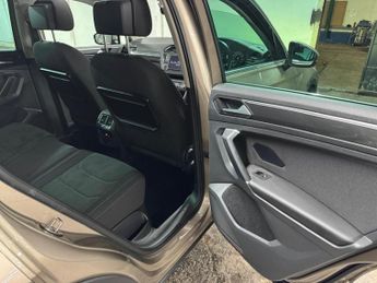 Volkswagen Tiguan 2.0 TSI BlueMotion Tech SEL DSG 4Motion Euro 6 (s/s) 5dr