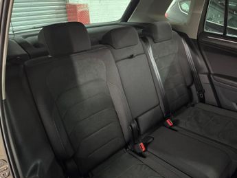Volkswagen Tiguan 2.0 TSI BlueMotion Tech SEL DSG 4Motion Euro 6 (s/s) 5dr
