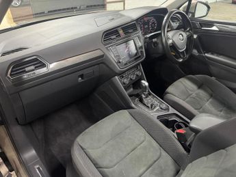 Volkswagen Tiguan 2.0 TSI BlueMotion Tech SEL DSG 4Motion Euro 6 (s/s) 5dr