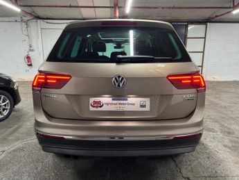 Volkswagen Tiguan 2.0 TSI BlueMotion Tech SEL DSG 4Motion Euro 6 (s/s) 5dr