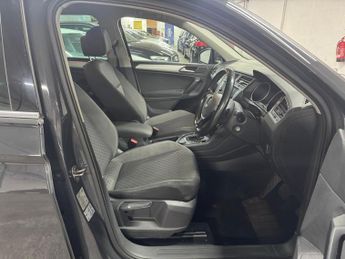 Volkswagen Tiguan 2.0 TDI SE Navigation DSG 4Motion Euro 6 (s/s) 5dr