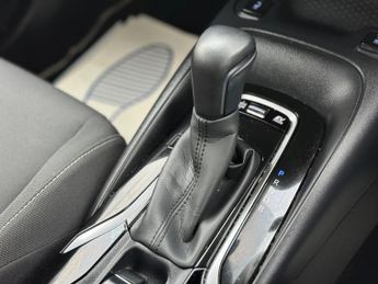 Toyota Corolla 1.8 VVT-h Icon CVT Euro 6 (s/s) 5dr