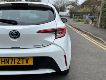 Toyota Corolla 1.8 VVT-h Icon CVT Euro 6 (s/s) 5dr