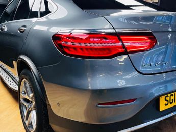 Mercedes-Benz GLC 2.1 GLC220d AMG Line (Premium) Coupe G-Tronic 4MATIC Euro 6 (s/s