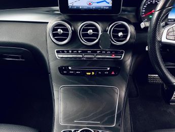 Mercedes-Benz GLC 2.1 GLC220d AMG Line (Premium) Coupe G-Tronic 4MATIC Euro 6 (s/s