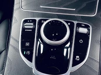 Mercedes-Benz GLC 2.1 GLC220d AMG Line (Premium) Coupe G-Tronic 4MATIC Euro 6 (s/s