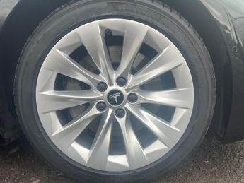 Tesla Model S 100D (Dual Motor) Auto 4WD 5dr