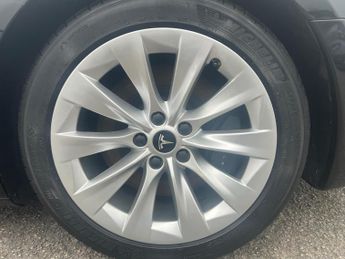 Tesla Model S 100D (Dual Motor) Auto 4WD 5dr
