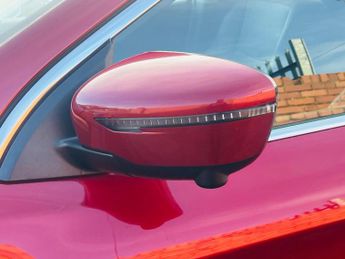 Nissan Qashqai 1.6 dCi Tekna XTRON 2WD Euro 5 (s/s) 5dr