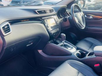 Nissan Qashqai 1.6 dCi Tekna XTRON 2WD Euro 5 (s/s) 5dr