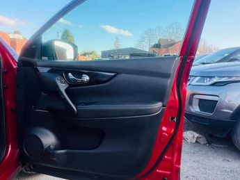 Nissan Qashqai 1.6 dCi Tekna XTRON 2WD Euro 5 (s/s) 5dr