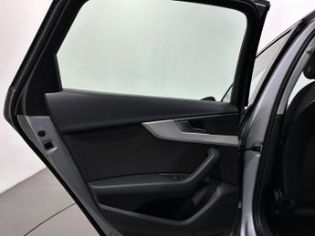 Audi A4 2.0 TDI 35 Technik S Tronic Euro 6 (s/s) 4dr