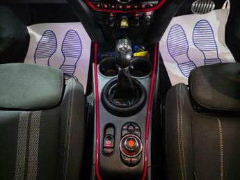 MINI Countryman 1.5 10kWh Cooper SE Sport Auto ALL4 Euro 6 (s/s) 5dr