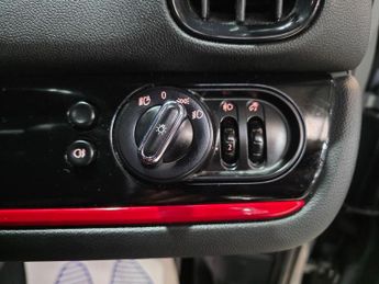 MINI Countryman 1.5 10kWh Cooper SE Sport Auto ALL4 Euro 6 (s/s) 5dr