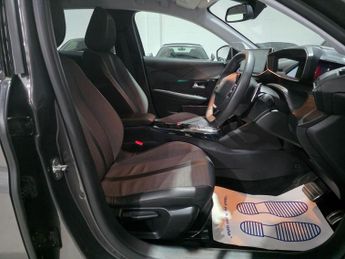 Peugeot 208 1.2 PureTech Allure Premium + EAT Euro 6 (s/s) 5dr