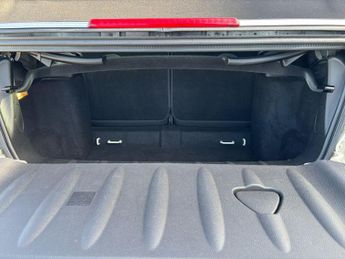 MINI Convertible 1.6 Cooper Euro 5 2dr