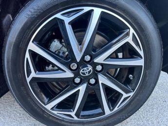 Toyota Yaris 1.5 VVT-h Design E-CVT Euro 6 (s/s) 5dr