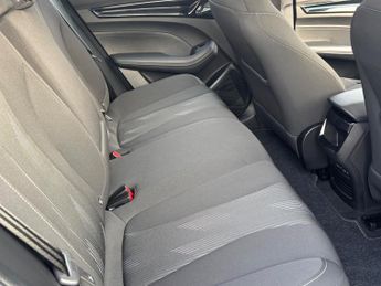 MG MG5 61.1kWh SE Long Range Auto 5dr