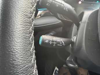 MG MG5 61.1kWh SE Long Range Auto 5dr