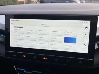 MG MG5 61.1kWh SE Long Range Auto 5dr