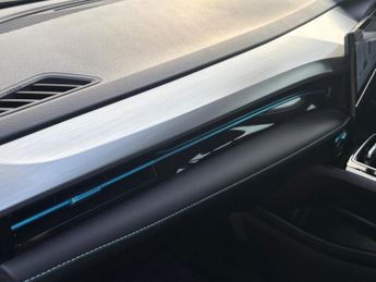 MG MG5 61.1kWh SE Long Range Auto 5dr