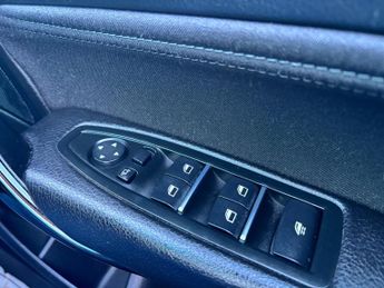 BMW 2 Series 2.0 220i GPF Sport Auto Euro 6 (s/s) 2dr