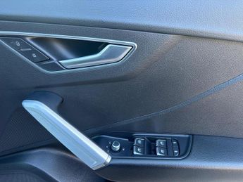 Audi Q2 1.4 TFSI CoD S line S Tronic Euro 6 (s/s) 5dr