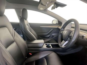 Tesla Model 3 Standard Range Plus Saloon 4dr Electric Auto RWD (241 bhp)