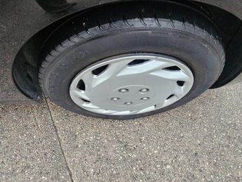 Peugeot 208 1.2 VTi Access+ Euro 5 3dr