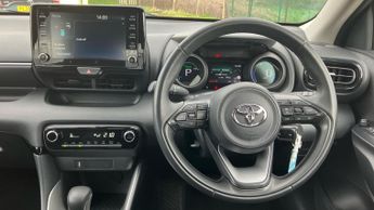 Toyota Yaris 1.5 VVT-h Design E-CVT Euro 6 (s/s) 5dr