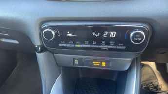 Toyota Yaris 1.5 VVT-h Icon E-CVT Euro 6 (s/s) 5dr