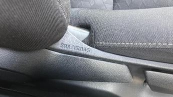 Toyota Yaris 1.5 VVT-h Icon E-CVT Euro 6 (s/s) 5dr